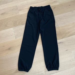 NWOT Athleta Girl Lightweight Jogger, Black, Sz L/12